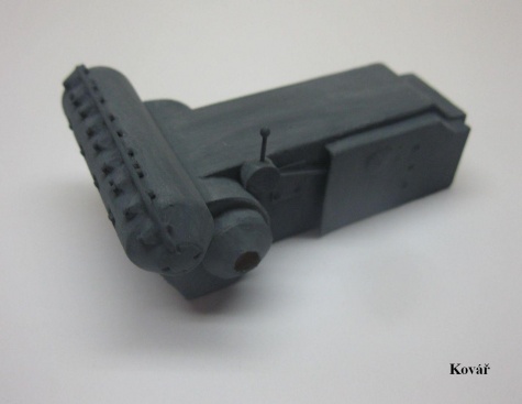PzKpfw VI Tiger I / Halinski / 1:25 Kovář PzKpfw VI Tiger I / Halinski / 1:25 Kovář