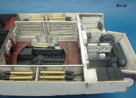 PzKpfw VI Tiger I / Halinski / 1:25 Kovář PzKpfw VI Tiger I / Halinski / 1:25 Kovář