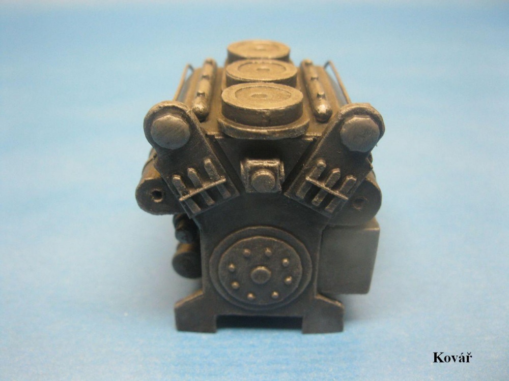 PzKpfw VI Tiger I / Halinski / 1:25 Kovář (Plná velikost v novém okně) PzKpfw VI Tiger I / Halinski / 1:25 Kovář