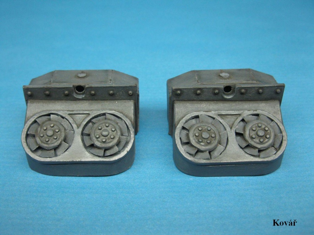 PzKpfw VI Tiger I / Halinski / 1:25 Kovář (Plná velikost v novém okně) PzKpfw VI Tiger I / Halinski / 1:25 Kovář