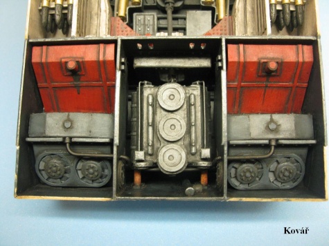 PzKpfw VI Tiger I / Halinski / 1:25 Kovář PzKpfw VI Tiger I / Halinski / 1:25 Kovář