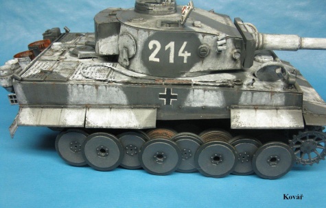 PzKpfw VI Tiger I / Halinski / 1:25 Kovář PzKpfw VI Tiger I / Halinski / 1:25 Kovář