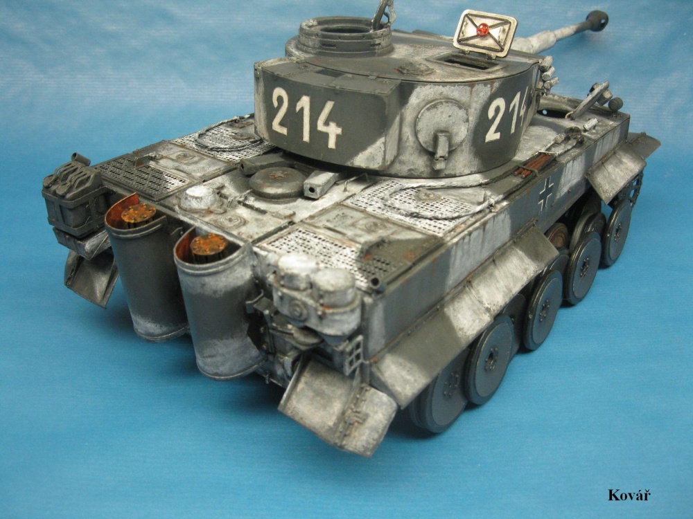 PzKpfw VI Tiger I / Halinski / 1:25 Kovář (Plná velikost v novém okně) PzKpfw VI Tiger I / Halinski / 1:25 Kovář