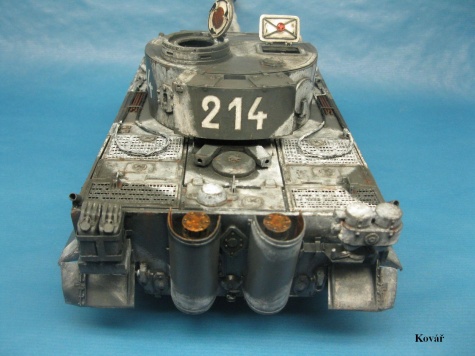 PzKpfw VI Tiger I / Halinski / 1:25 Kovář PzKpfw VI Tiger I / Halinski / 1:25 Kovář