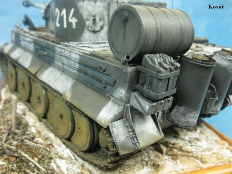 PzKpfw VI Tiger I / Halinski / 1:25 Kovář PzKpfw VI Tiger I / Halinski / 1:25 Kovář