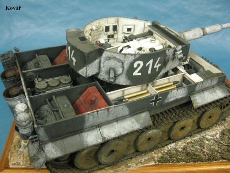 PzKpfw VI Tiger I / Halinski / 1:25 Kovář PzKpfw VI Tiger I / Halinski / 1:25 Kovář