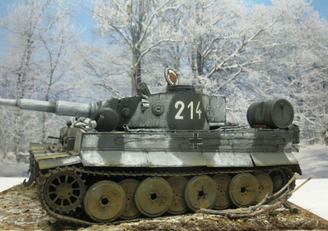 PzKpfw VI Tiger I / Halinski / 1:25 Kovář PzKpfw VI Tiger I / Halinski / 1:25 Kovář