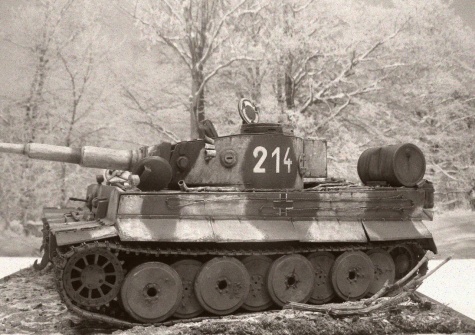 PzKpfw VI Tiger I / Halinski / 1:25 Kov��