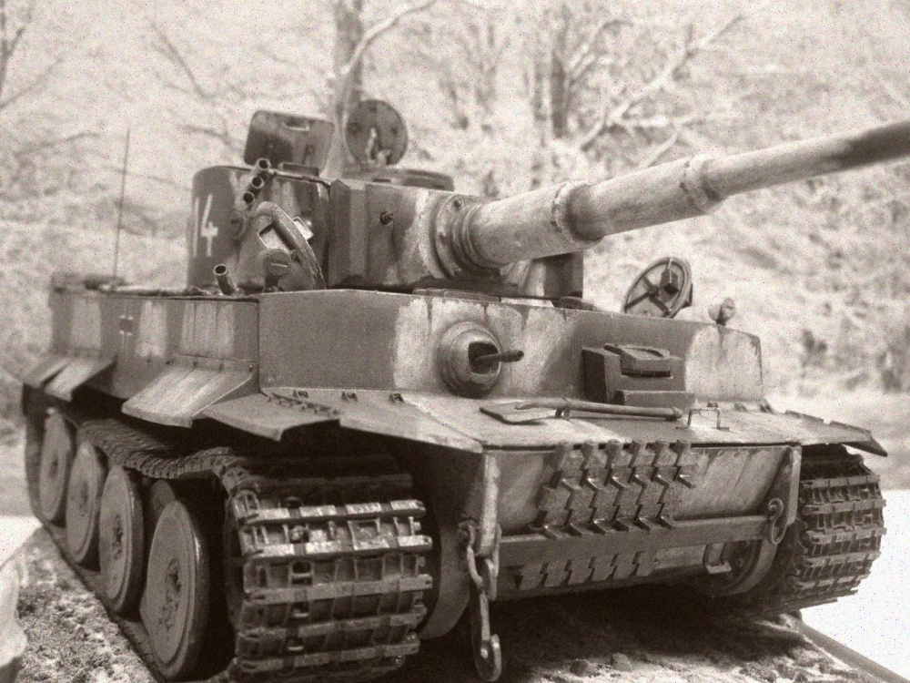 PzKpfw VI Tiger I / Halinski / 1:25 Kovář (Plná velikost v novém okně) PzKpfw VI Tiger I / Halinski / 1:25 Kovář