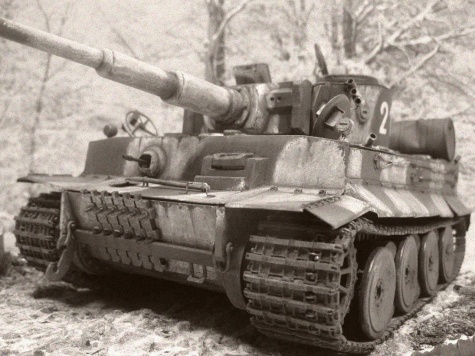 PzKpfw VI Tiger I / Halinski / 1:25 Kov��