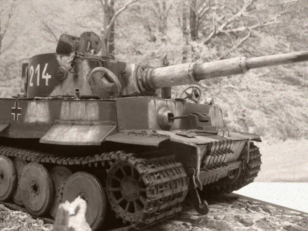 PzKpfw VI Tiger I / Halinski / 1:25 Kov��