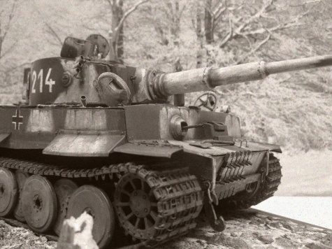PzKpfw VI Tiger I / Halinski / 1:25 Kov��