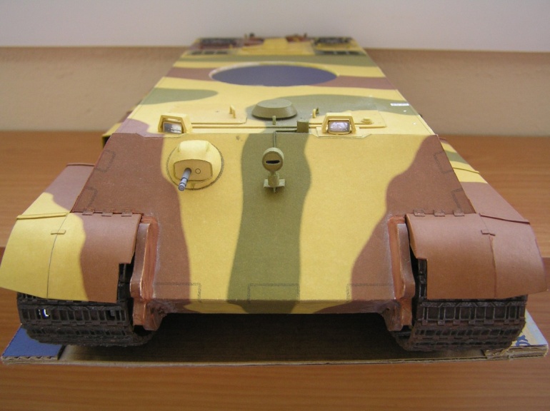 PzKpfw VI Tiger II Ausf.B (Plná velikost v novém okně) PzKpfw VI Tiger II Ausf.B