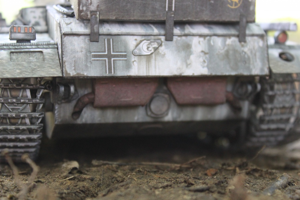 252104