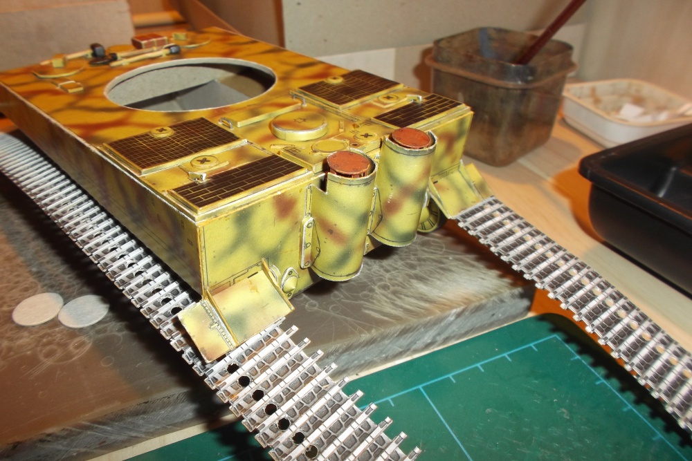 PzKpfw VI Tiger Ausf hibrid , dokončování (Plná velikost v novém okně) PzKpfw VI Tiger Ausf hibrid , dokončování