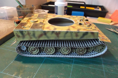PzKpfw VI Tiger Ausf hibrid , dokončování PzKpfw VI Tiger Ausf hibrid , dokončování