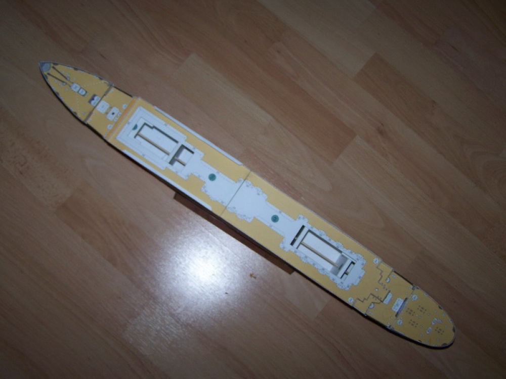 R.M.S. TITANIC (Plná velikost v novém okně) R.M.S. TITANIC