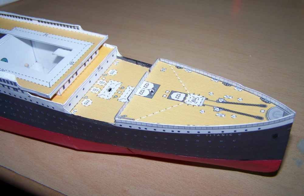 R.M.S. TITANIC 