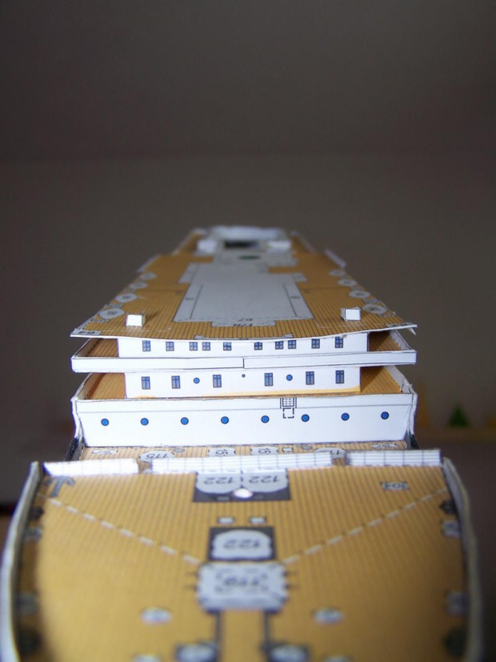 R.M.S. TITANIC 