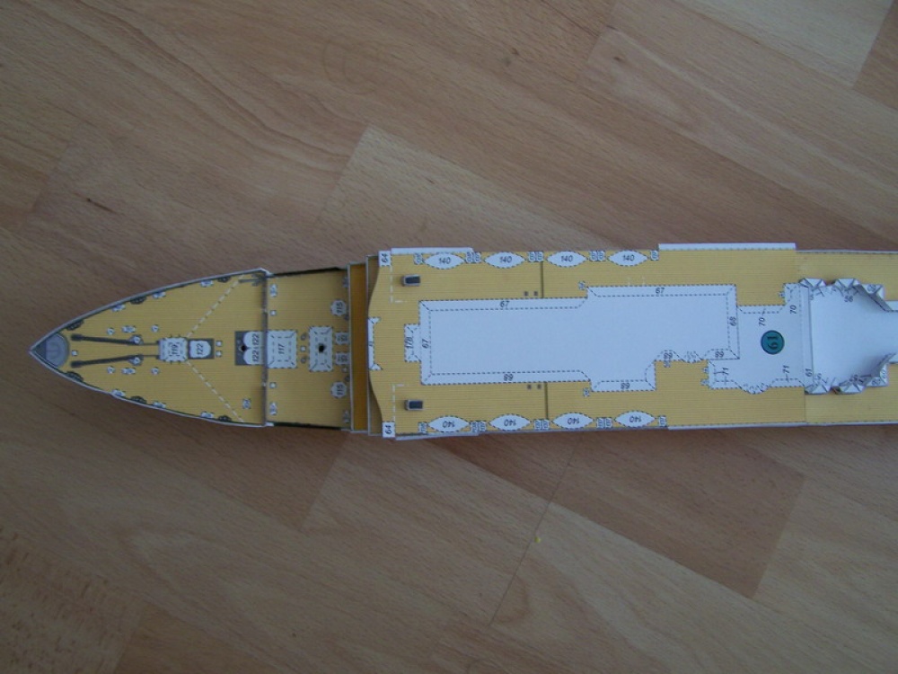 R.M.S. TITANIC (Plná velikost v novém okně) R.M.S. TITANIC