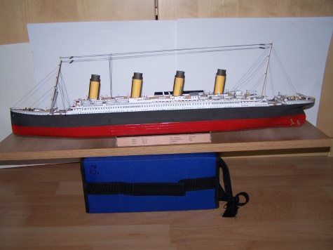 R.M.S. TITANIC 