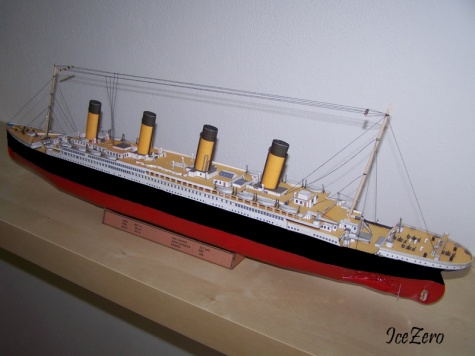 R.M.S. TITANIC 