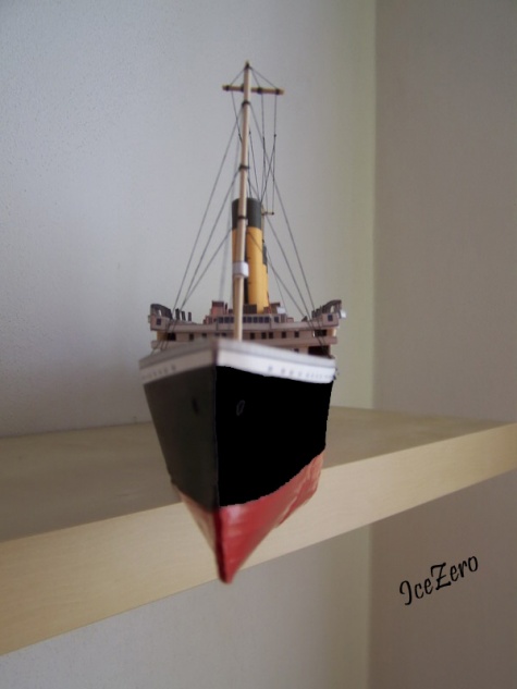 R.M.S. TITANIC 