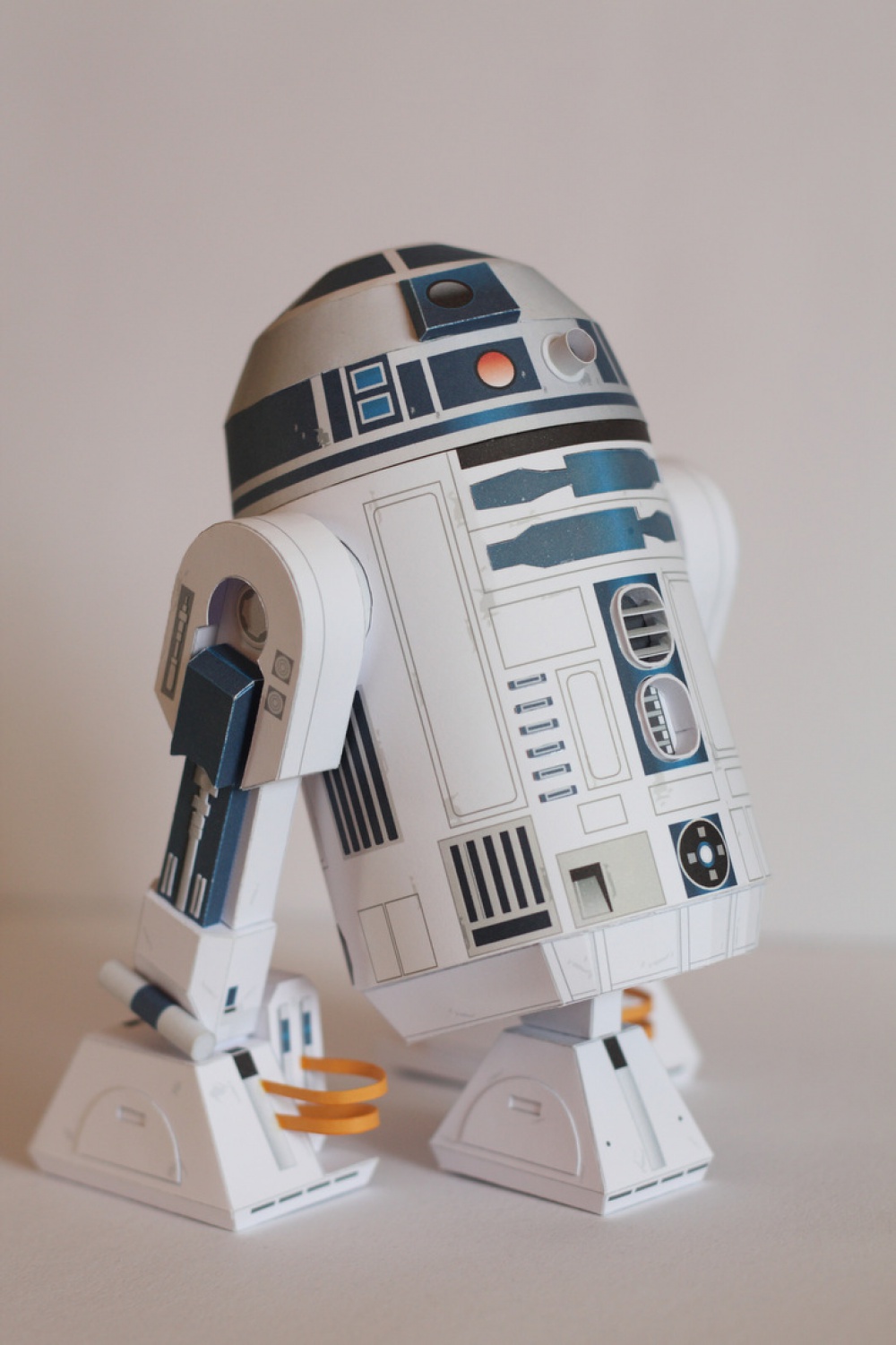 R2-D2 (Plná velikost v novém okně) R2-D2