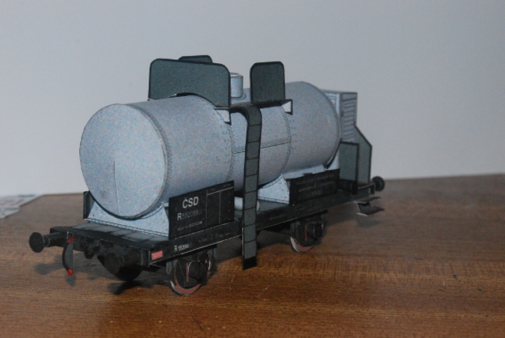 216008