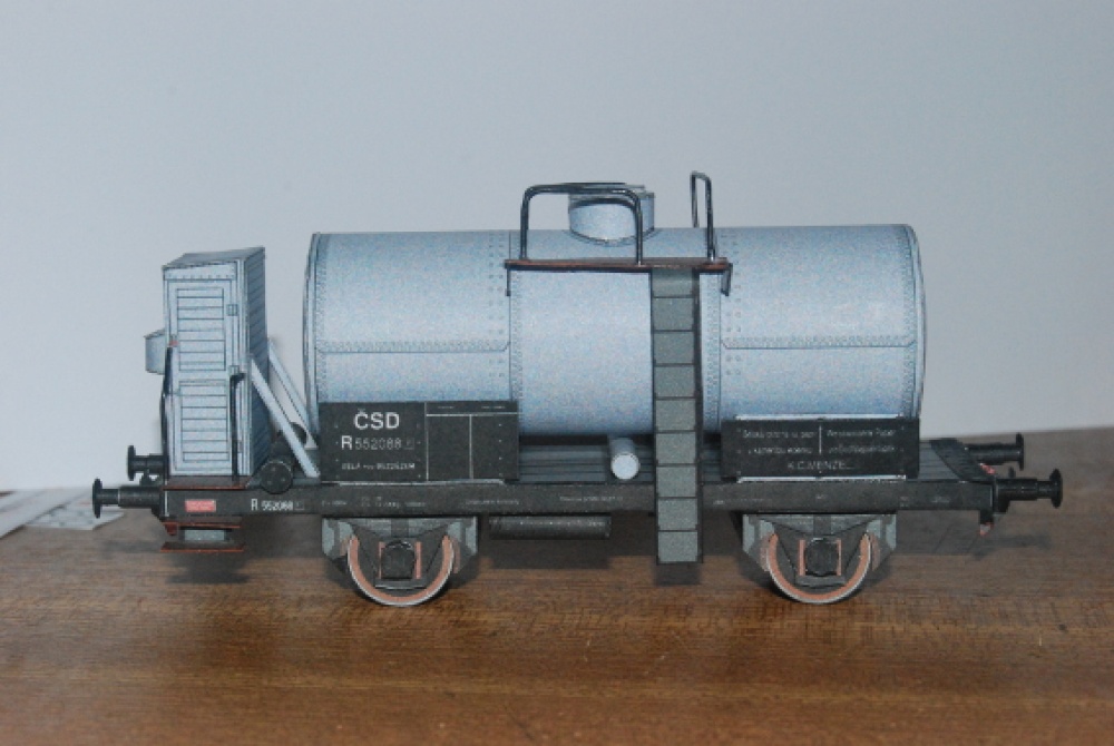 R552088 (Plná velikost v novém okně) R552088