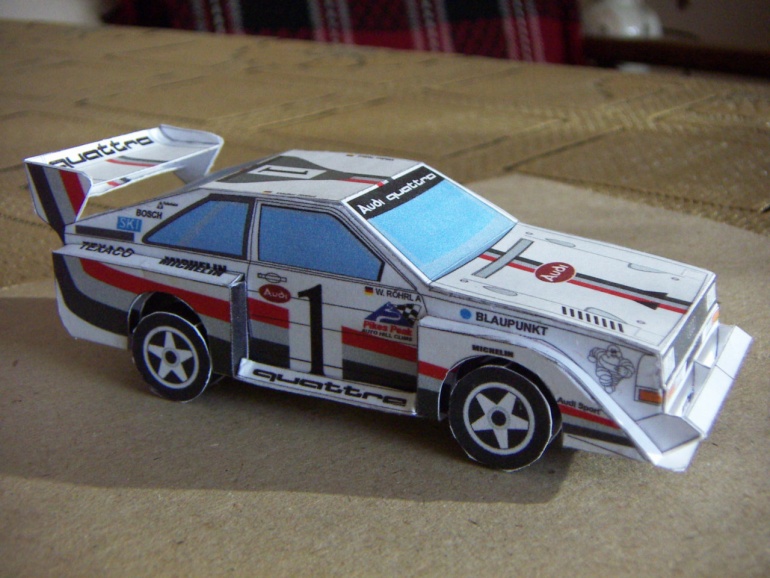 Race cars (Plná velikost v novém okně) Race cars