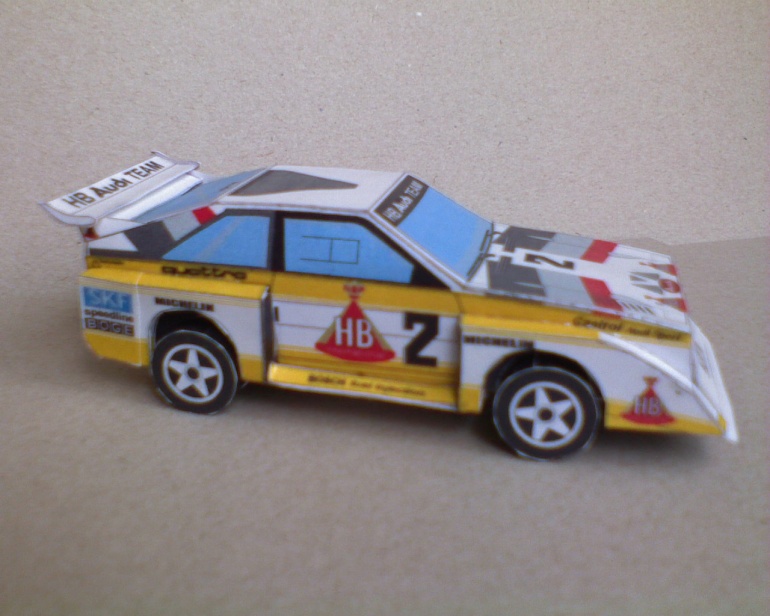 Race cars (Plná velikost v novém okně) Race cars