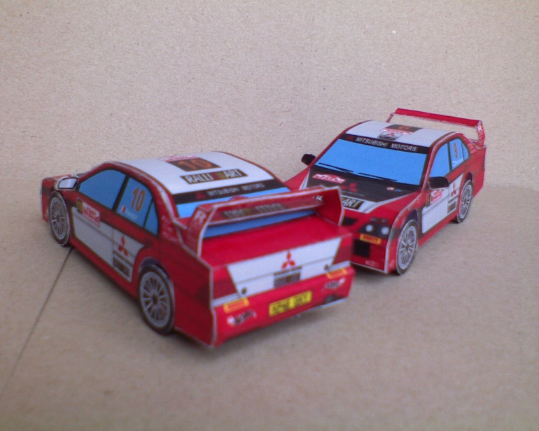 Race cars (Plná velikost v novém okně) Race cars
