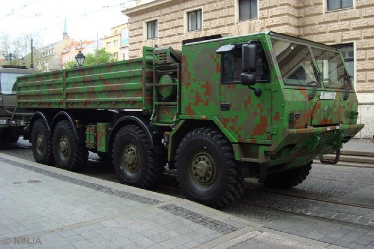 Řada T 815-7 různé foto (Plná velikost v novém okně) Řada T 815-7 různé foto