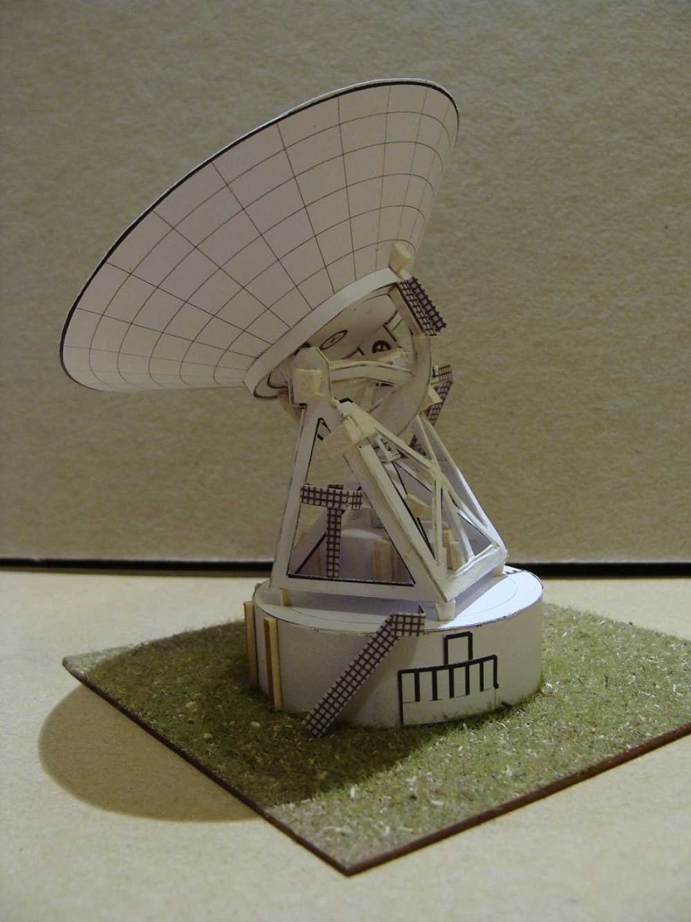 radio telescope 32 m typ Merlin