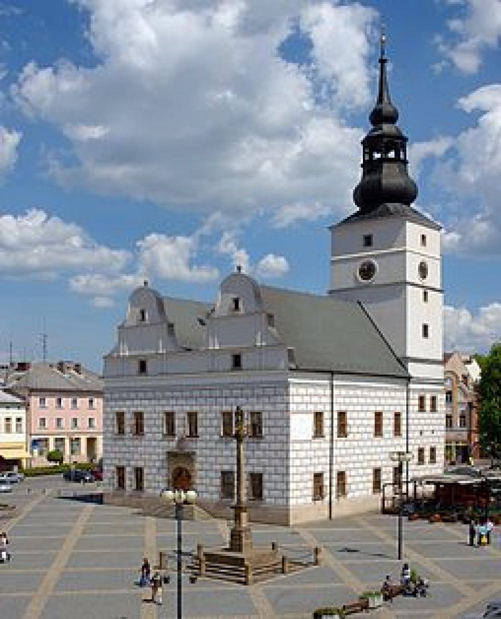 Radnice v Lanškrouně (Plná velikost v novém okně) Radnice v Lanškrouně