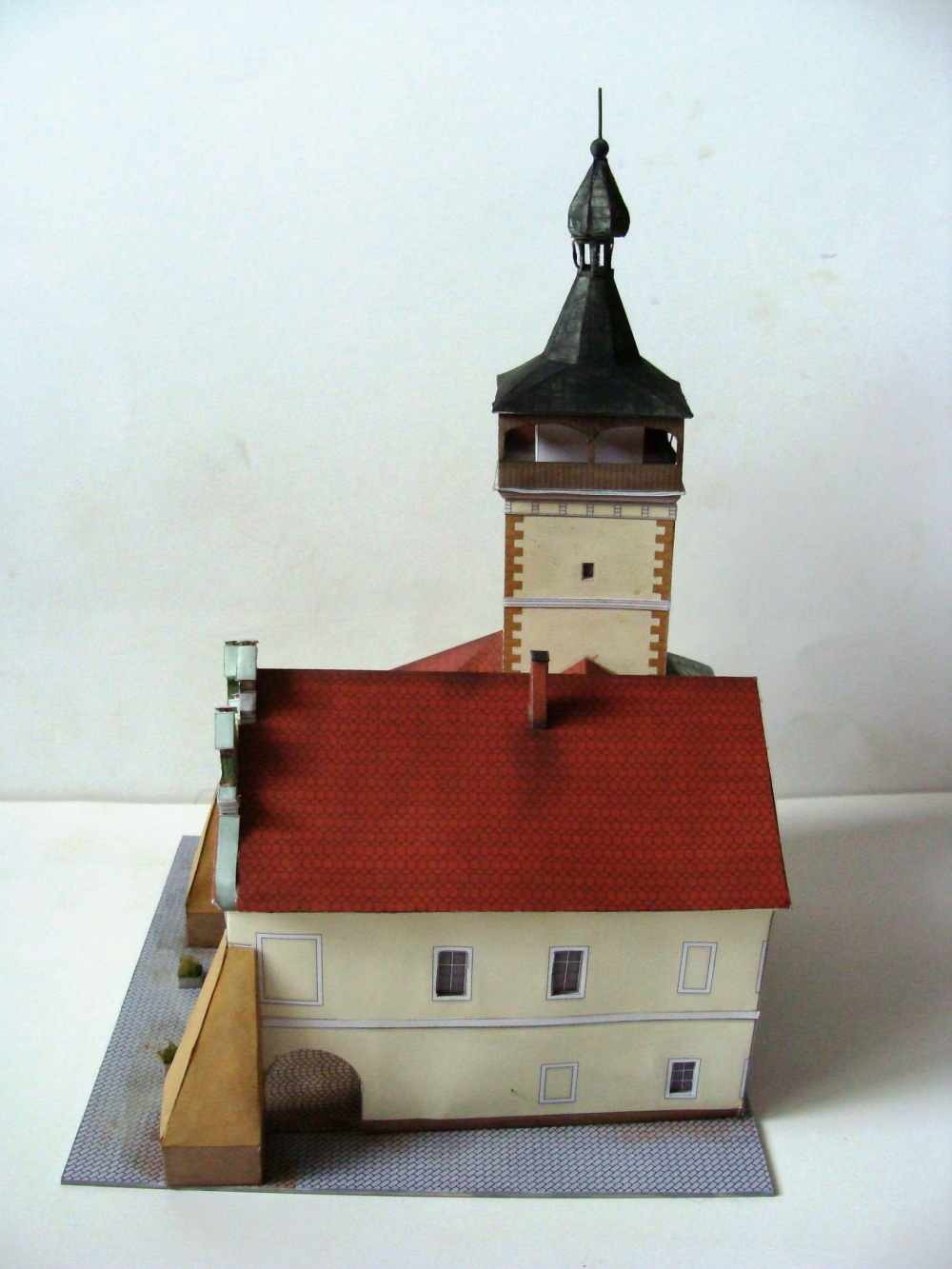 Radniční věž Dobrovice (Plná velikost v novém okně) Radniční věž Dobrovice
