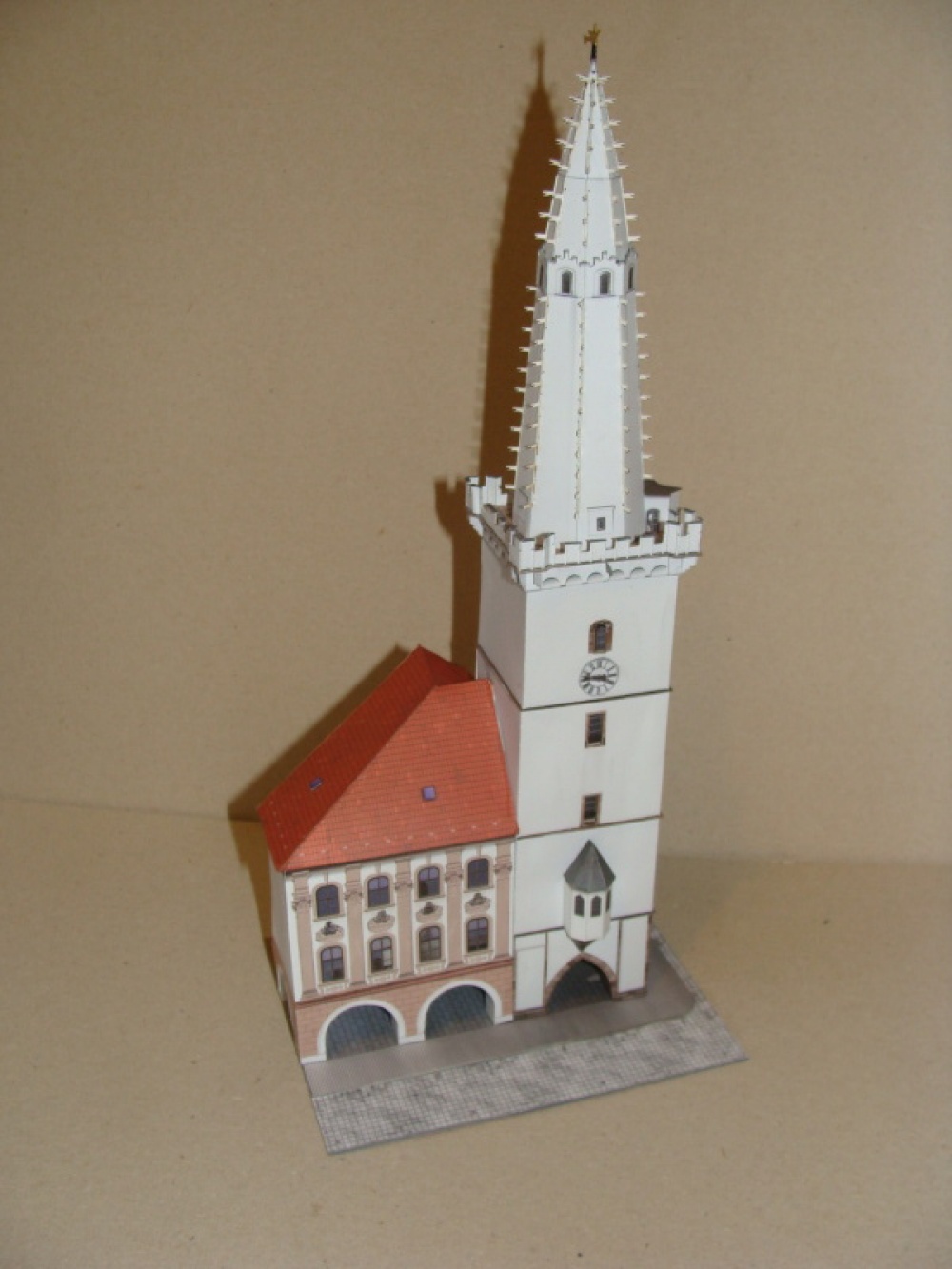 Radniční věž Kadaň (Plná velikost v novém okně) Radniční věž Kadaň