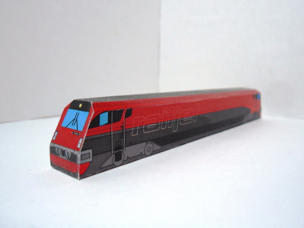 229048