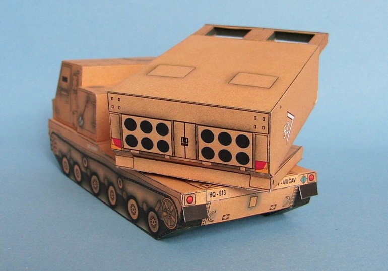 Raketomet MLRS M-270 (Plná velikost v novém okně) Raketomet MLRS M-270