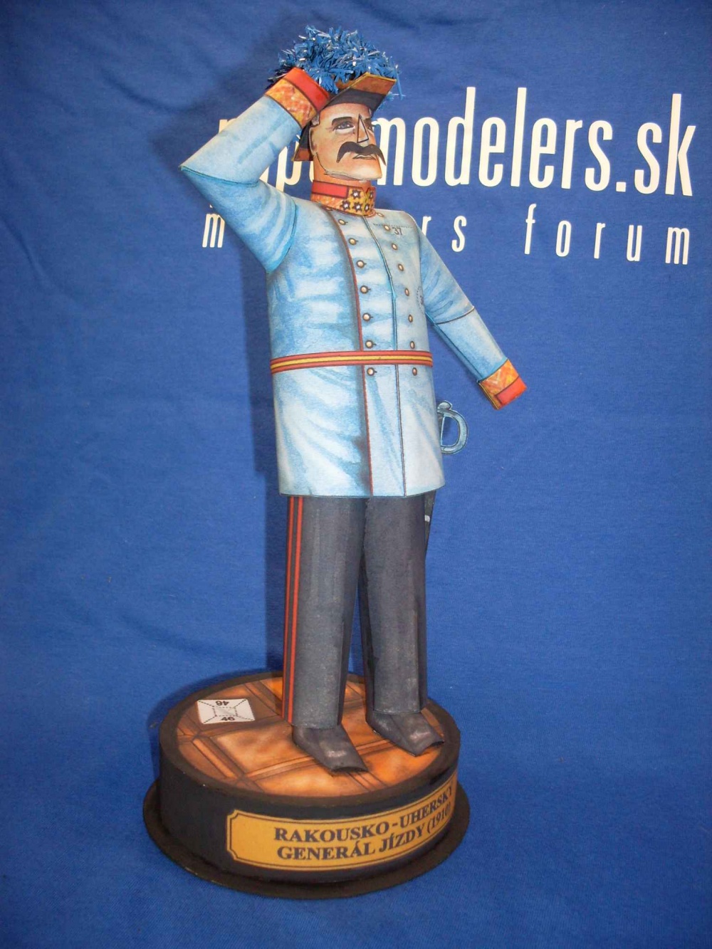Figurky (Plná velikost v novém okně) Figurky