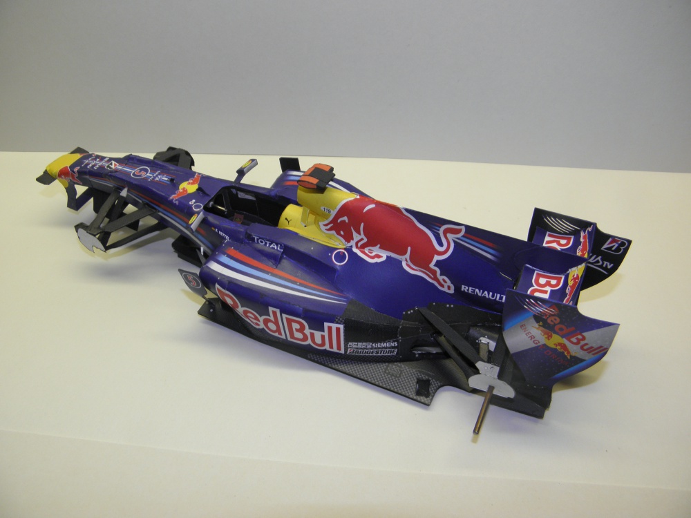 Red Bull RB6, 2010, S. Vettel (Plná velikost v novém okně) Red Bull RB6, 2010, S. Vettel