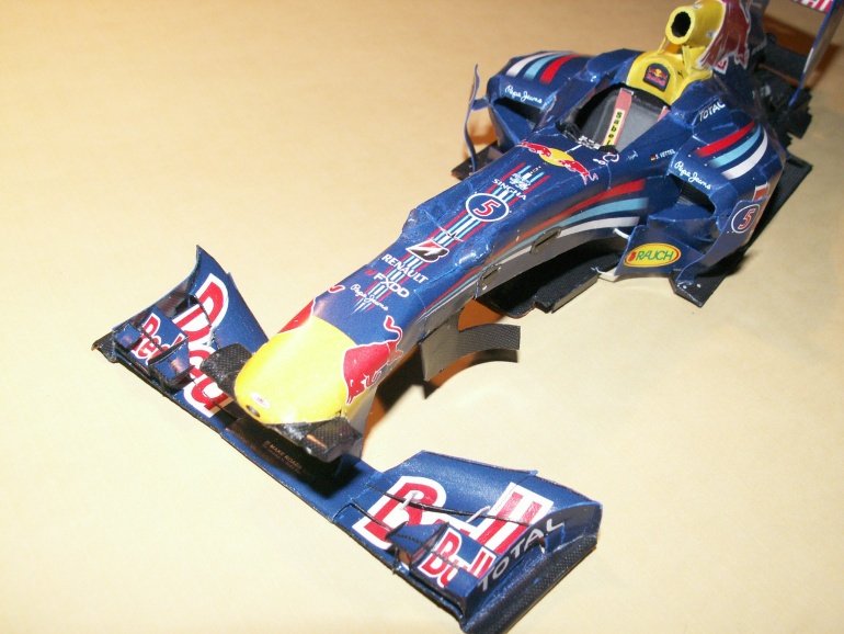 Red Bull RB6 (Plná velikost v novém okně) Red Bull RB6