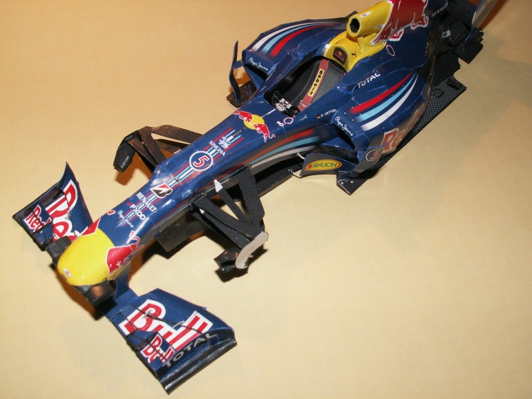 Red Bull RB6 (Plná velikost v novém okně) Red Bull RB6