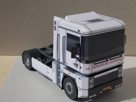 Renault Magnum