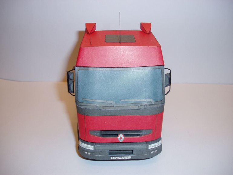Renault Premium (Plná velikost v novém okně) Renault Premium