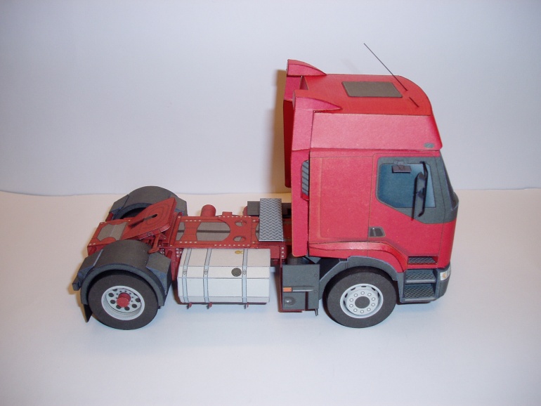 Renault Premium (Plná velikost v novém okně) Renault Premium