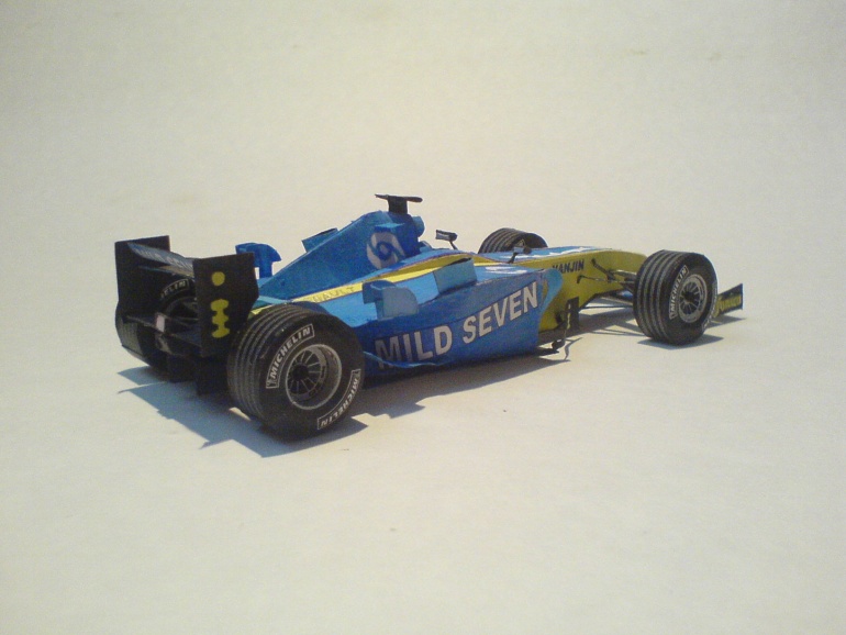 Renault R25 Fernando Alonso 2005 (Plná velikost v novém okně) Renault R25 Fernando Alonso 2005