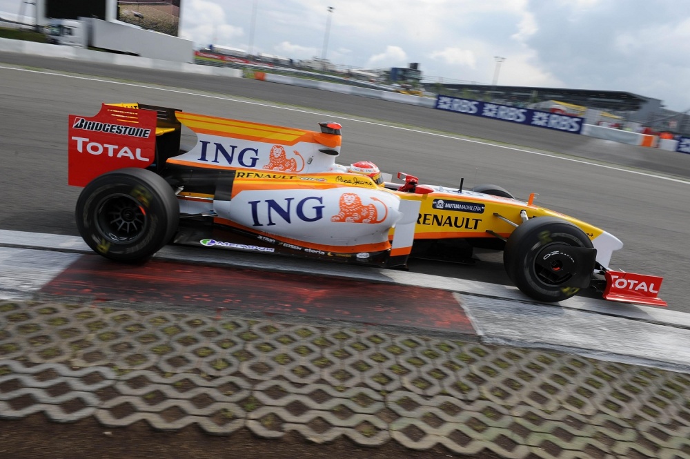 Renault R29 - Fernando Alonso, German GP 2009 (Plná velikost v novém okně) Renault R29 - Fernando Alonso, German GP 2009
