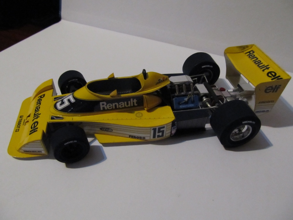 Renault RS-01 ostrá verze (Plná velikost v novém okně) Renault RS-01 ostrá verze